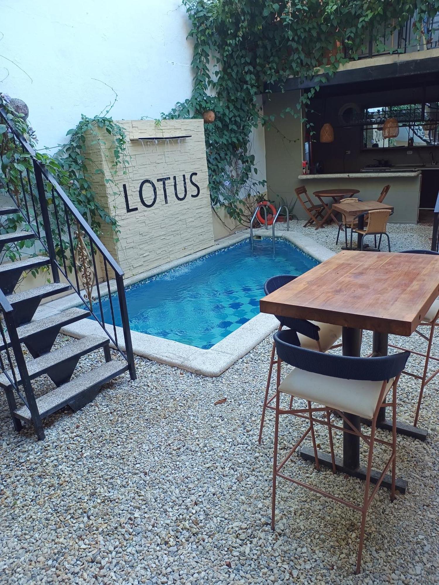 Lotus Central Hotel Санта-Марта Екстер'єр фото